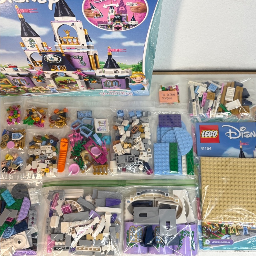 Lego Set 41154 - Cinderella’s Dream Castle - Picture 14 of 14